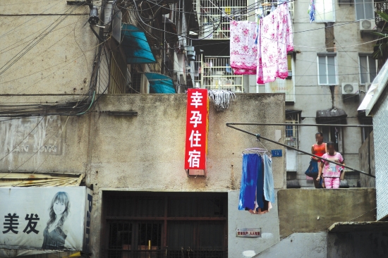 借卵做试管取卵后严重腹水要重视,采取输入白蛋白等方法能消除